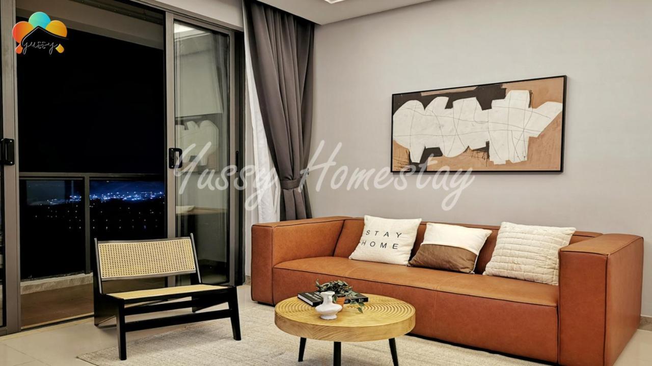 Yussy 2 Bedrooms Condo At R&F Princess Cove جوهر بهرو المظهر الخارجي الصورة