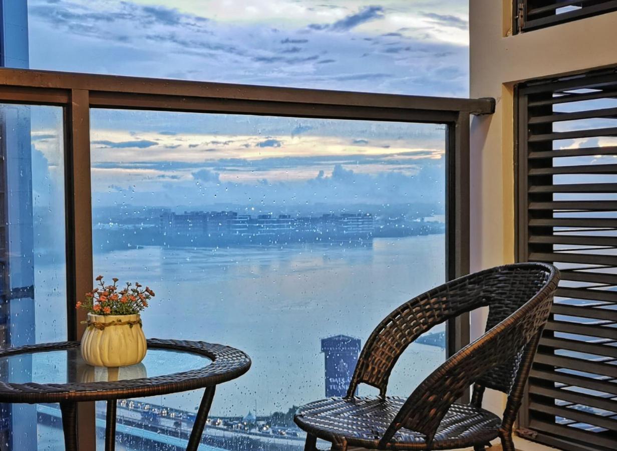 Yussy 2 Bedrooms Condo At R&F Princess Cove جوهر بهرو المظهر الخارجي الصورة