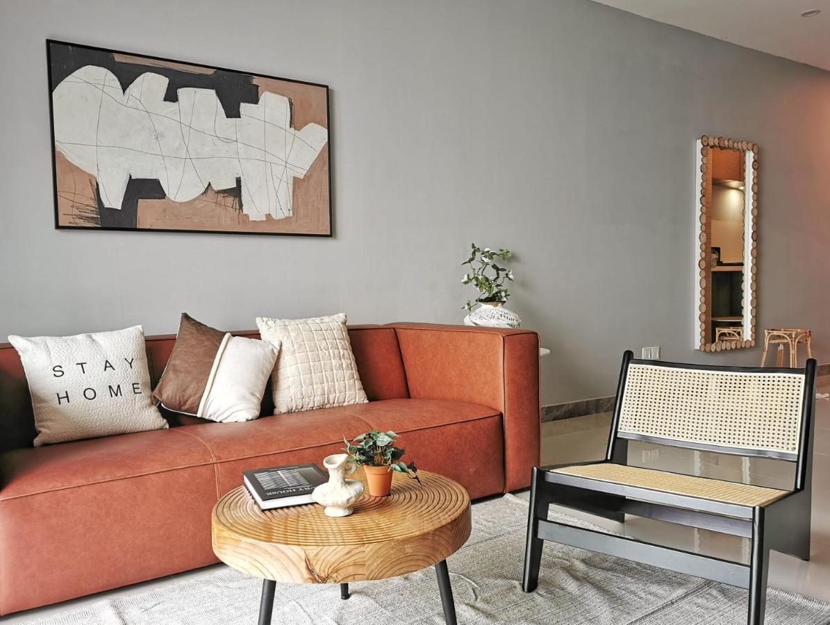 Yussy 2 Bedrooms Condo At R&F Princess Cove جوهر بهرو المظهر الخارجي الصورة